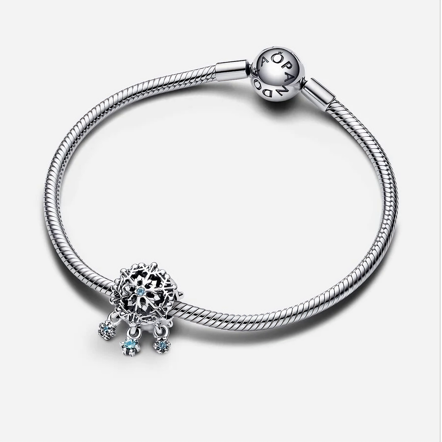 LUMİNA Kar Tanesi Charm – Işıltılı Mavi Taş Detaylı